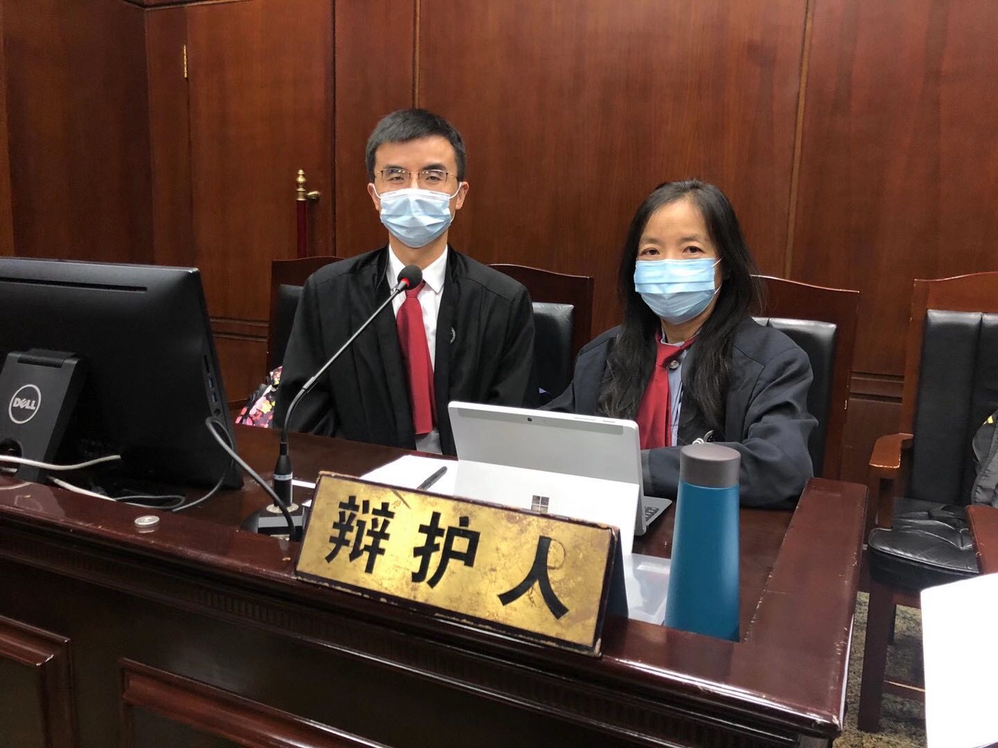 庭立方·卓安所詹勇律师,鲁兰律师前往成都市中级人民法院为涉嫌贩卖