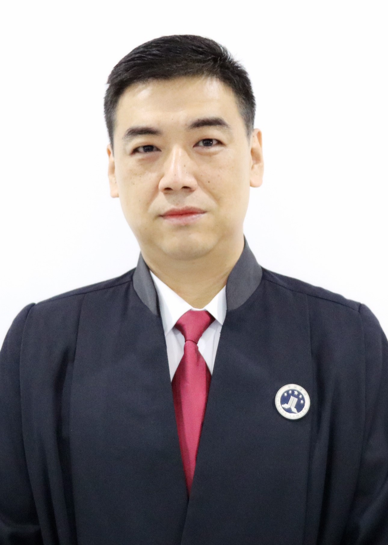 团队李辰君律师赴上海红星美凯龙总部为涉嫌诈骗罪的c某开展辩护工作